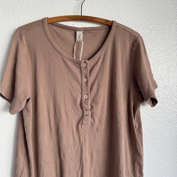 Katie Quinn Organic Cotton Ribbed Henley Tee Tan 3/4 Button NWOT Women’s Size XL - Picture 6 of 10